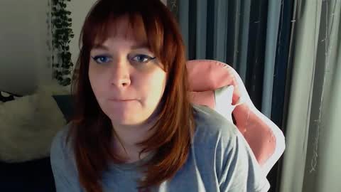 Milla online show from February 25, 2025, 8:51 pm