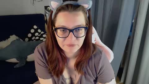 Snapshot of millapoolys chatting on June 27, 2026, 2:23 pm Milla online show from June 27, 2026, 2:23 pm