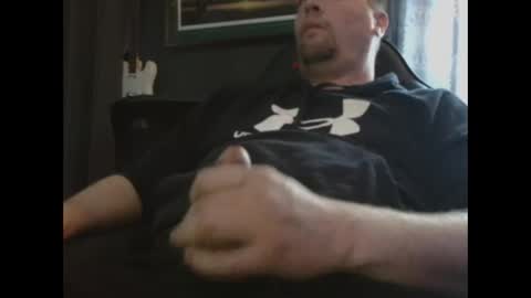 millbj02 online show from October 27, 2025, 4:11 pm