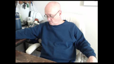 millenium0129 online show from October 22, 2025, 4:07 pm