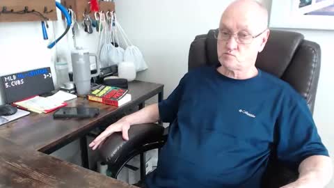 Snapshot of millenium0129 chatting on April 2, 2026, 2:37 pm millenium0129 online show from April 2, 2026, 2:37 pm