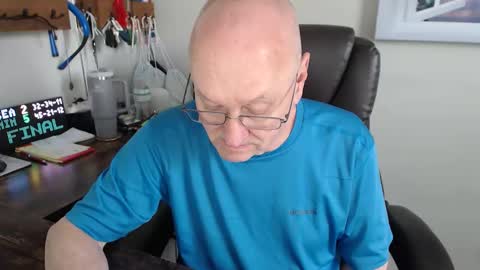 Snapshot of millenium0129 chatting on April 8, 2026, 6:41 pm millenium0129 online show from April 8, 2026, 6:41 pm