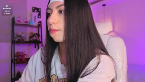 Snapshot of miller_vanessa_ chatting on April 17, 2026, 9:18 pm miller_vanessa_ online show from April 17, 2026, 9:18 pm