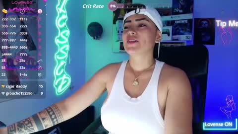 Im girl my name is Johana  online show from October 7, 2025, 4:48 pm