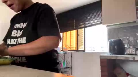 Snapshot of milley_rose chatting on October 24, 2025, 1:51 pm Im girl my name is Johana online show from October 24, 2025, 1:51 pm