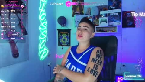 Snapshot of milley_rose chatting on November 25, 2025, 8:20 pm Im girl my name is Johana online show from November 25, 2025, 8:20 pm