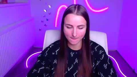 Snapshot of milly_liss chatting on December 1, 2025, 12:21 pm Milly online show from December 1, 2025, 12:21 pm