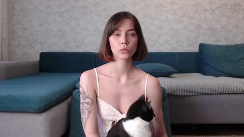 Milly online show from February 9, 2026, 9:35 am