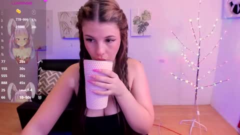 Snapshot of millysandler chatting on January 31, 2025, 12:51 pm Milly online show from January 31, 2025, 12:51 pm