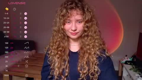 Snapshot of milounee chatting on June 19, 2026, 4:33 pm milounee online show from June 19, 2026, 4:33 pm