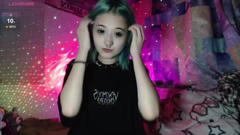 milten_trish online show from September 29, 2025, 5:18 pm