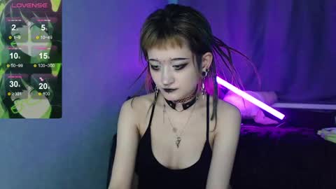 Snapshot of milten_trish chatting on May 13, 2026, 6:16 pm milten_trish online show from May 13, 2026, 6:16 pm