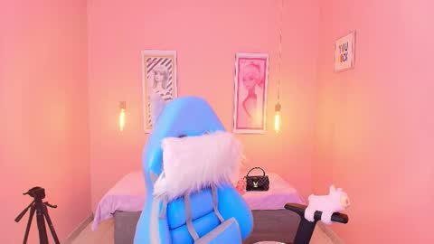 Snapshot of milu_carbajal_x chatting on February 12, 2026, 4:40 am milu_carbajal_x online show from February 12, 2026, 4:40 am