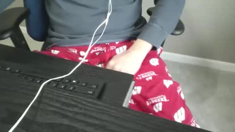 milwaukeebadger24 online show from March 18, 2026, 12:41 pm