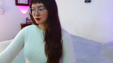 Snapshot of mily_baker chatting on October 24, 2025, 12:52 am mily_baker online show from October 24, 2025, 12:52 am