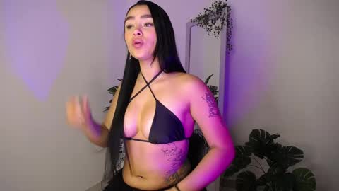 Mily Ortiz online show from February 25, 2026, 2:48 pm