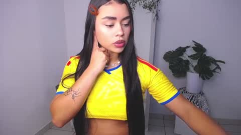 Snapshot of mily_ortiz chatting on July 7, 2026, 3:16 pm Mily Ortiz online show from July 7, 2026, 3:16 pm
