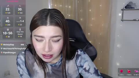 Snapshot of mily_thomson_b chatting on February 12, 2025, 8:18 pm Mily online show from February 12, 2025, 8:18 pm