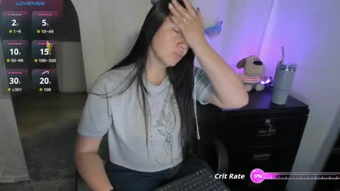 Snapshot of milysauria_ chatting on May 17, 2026, 12:23 pm Mily online show from May 17, 2026, 12:23 pm