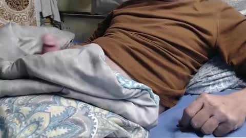 Snapshot of mimes32 chatting on November 21, 2025, 12:21 am mimes32 online show from November 21, 2025, 12:21 am