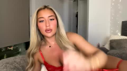 Snapshot of mimi_monroe1 chatting on January 11, 2026, 6:13 pm Mimi Monroe online show from January 11, 2026, 6:13 pm