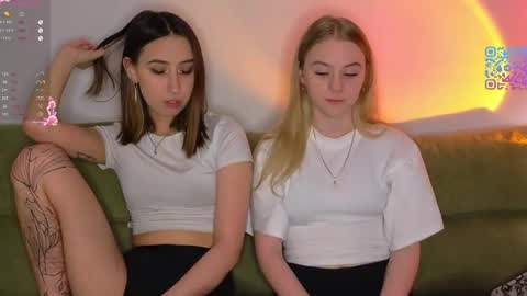 Snapshot of mimipaws chatting on May 1, 2026, 7:07 pm MilaBlack and StacyBlonde Today unboxing Lovens OMG online show from May 1, 2026, 7:07 pm