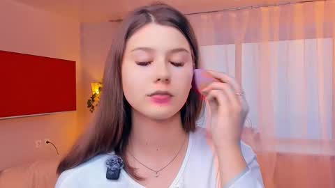 Snapshot of minditrelles chatting on October 16, 2025, 7:09 am Mindi online show from October 16, 2025, 7:09 am