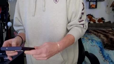 Mindy Mars online show from October 31, 2025, 3:57 pm