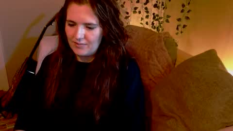 Snapshot of mindymounds chatting on February 1, 2026, 11:03 pm Mindy online show from February 1, 2026, 11:03 pm