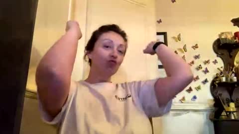 please subscribe to my fansly  please no video or photos must be recorded or re sold online show from March 31, 2026, 12:49 pm