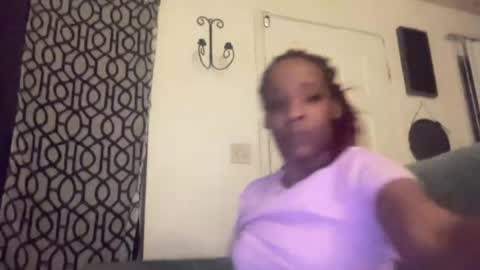 Snapshot of mini_luv chatting on July 18, 2026, 7:23 am SLIPSLID online show from July 18, 2026, 7:23 am