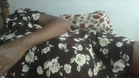 Minie4Tina online show from March 16, 2026, 8:07 am