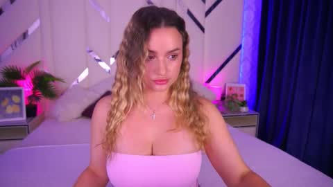 Snapshot of minifox_ chatting on October 12, 2025, 7:07 am minifox_ online show from October 12, 2025, 7:07 am