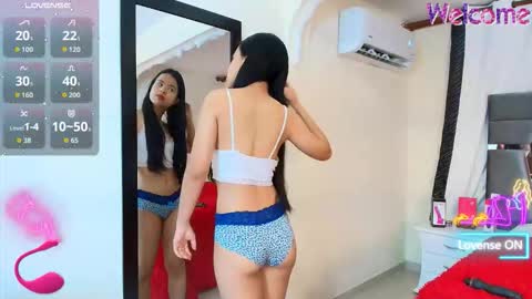 minilove_01 online show from November 27, 2025, 12:18 pm