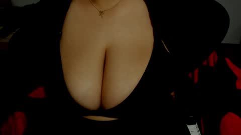 minka0 online show from December 2, 2024, 9:17 pm