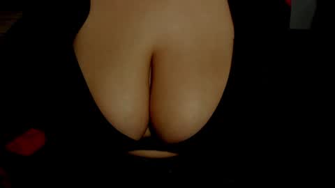 minka0 online show from December 12, 2024, 9:04 pm