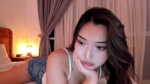 minnie_jin online show from December 14, 2025, 1:38 pm