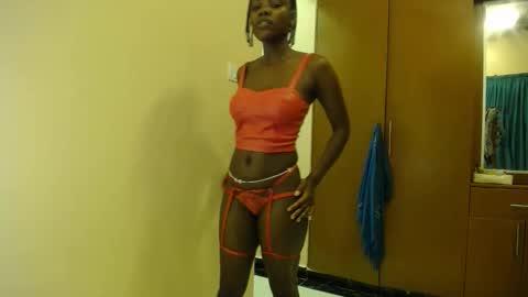 Snapshot of minnie_lila chatting on September 13, 2025, 4:40 pm Lila online show from September 13, 2025, 4:40 pm