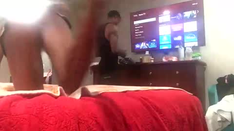 minniehunney online show from October 31, 2025, 11:00 am