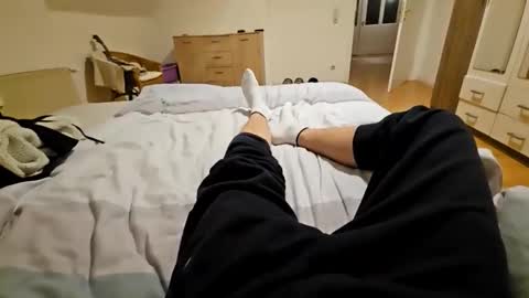 Jesse J. online show from December 18, 2025, 7:20 pm