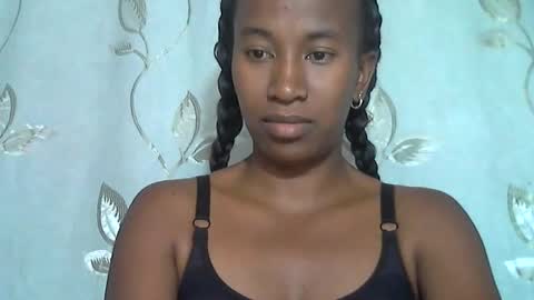 minouch211907 online show from March 1, 2026, 7:32 am