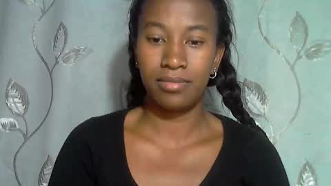 Snapshot of minouch211907 chatting on March 28, 2026, 2:44 am minouch211907 online show from March 28, 2026, 2:44 am