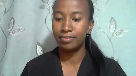 Snapshot of minouch211907 chatting on April 7, 2026, 4:57 am minouch211907 online show from April 7, 2026, 4:57 am