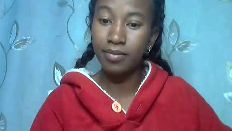 Snapshot of minouch211907 chatting on April 19, 2026, 1:27 am minouch211907 online show from April 19, 2026, 1:27 am