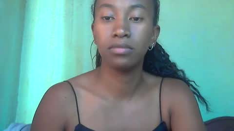 Snapshot of minouch211907 chatting on April 26, 2026, 9:18 am minouch211907 online show from April 26, 2026, 9:18 am