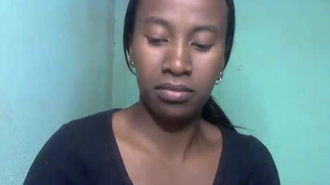 Snapshot of minouch211907 chatting on May 18, 2026, 5:08 pm minouch211907 online show from May 18, 2026, 5:08 pm