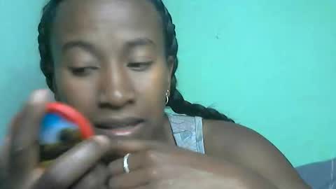 Snapshot of minouch211907 chatting on May 23, 2026, 6:01 pm minouch211907 online show from May 23, 2026, 6:01 pm