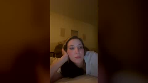 Minxxxi online show from December 3, 2025, 7:27 am