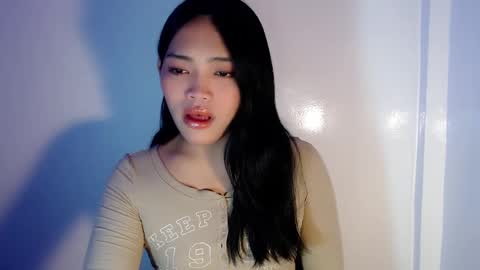 Mira Bella online show from December 22, 2024, 11:09 pm