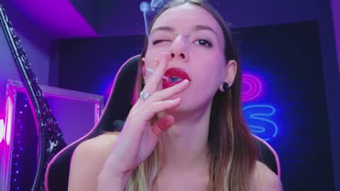 mira_lynxx online show from February 6, 2026, 5:34 am